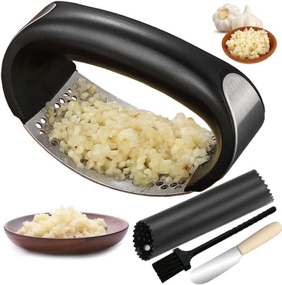 Garlic Press Rocker, Stainless Steel Garlic Mincer Crusher Silicone Garlic Peeler, Professional Kitchen Gadgets Garlic Chopper with Ergonomic Handle (Black)
